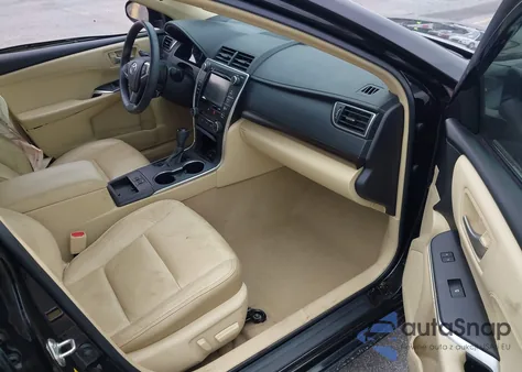 2015 Toyota Camry Xle z USA, uszkodzony, nr VIN 4T1BF1FK3FU924578